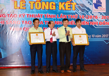 Toàn cảnh Lễ Tổng kết Hội thi Sáng tạo kỹ thuật tỉnh lần thứ 10 (2016-2017) và Cuộc thi Sáng tạo Thanh thiếu niên nhi đồng năm 2017