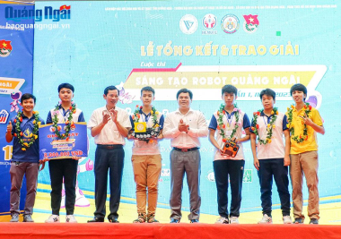 Tổng kết, trao giải Cuộc thi Sáng tạo Robot Quảng Ngãi lần I