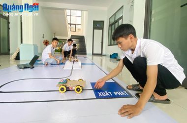 Khởi động Cuộc thi Sáng tạo Robot Quảng Ngãi