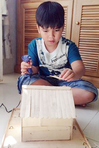 Dùng lưới chống tốc mái trong mùa mưa bão